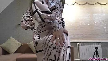 Reproduzir Namorada sensual chupando pau grande e fez sexo de cowgirl - gozada