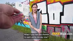 play Euro Babe se întoarce în camera mea pentru distracție obraznică și bani