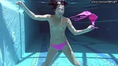 play Sexy Teen Babe Jessica Lincoln em Hot Underwater Porno