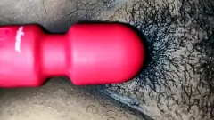 Reproducir La diosa india desi afeita y vibra su coño