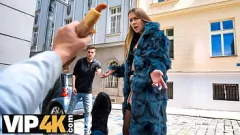 play Tsjechisch meisje Alexis Crystal in intense boze POV -seks met kousen en kleine tieten