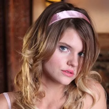 Pornstar Scarlett Fever
