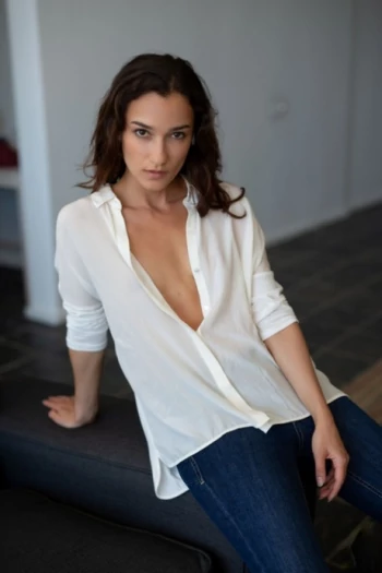 Pornstar Molly Wood
