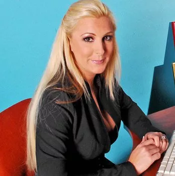 Pornstar Emilianna